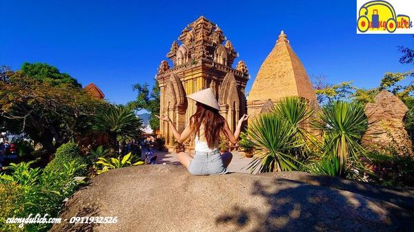 Du-lich-Nha-Trang-Thap-Ba-PoNagar-11