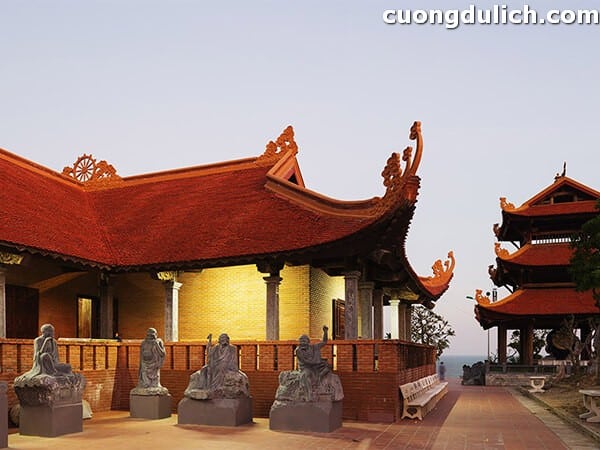 chua-ho-quoc00009