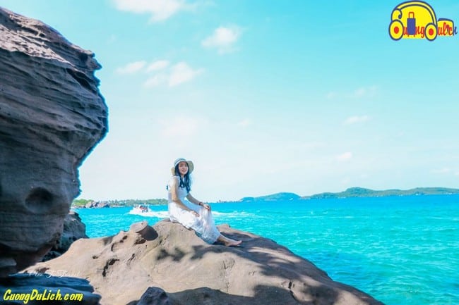 review-tour-dao-nha-trang-1 review-tour-dao-nha-trang-1