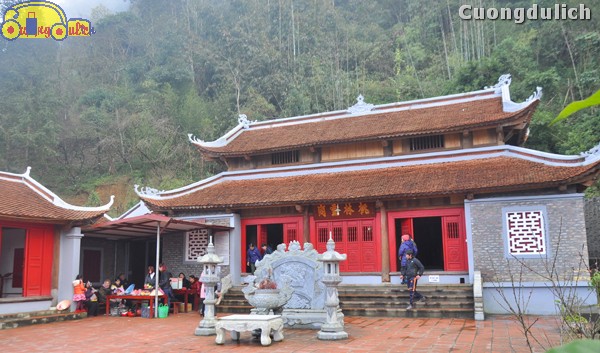 Exploring the spiritual culture of Sapa at Upper Temple of Mother Goddess