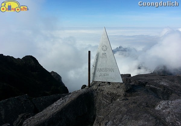 Review of Fansipan Sapa with detailed guide on how to trek Fansipan from A to Z