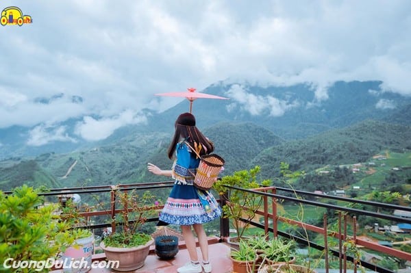[TEARS AND LAUGHTER] when traveling to SAPA